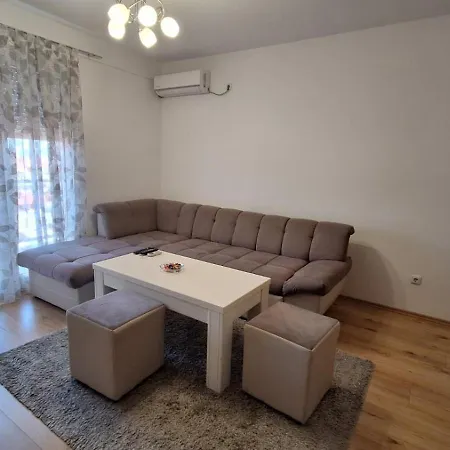 Apartment Majna